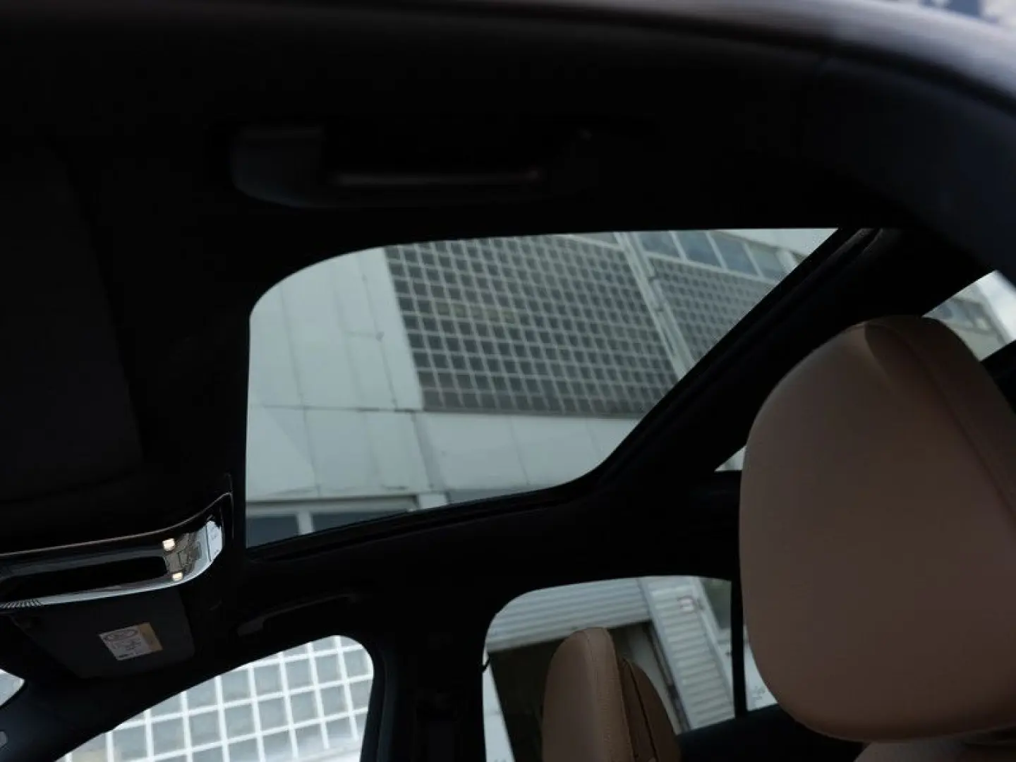 E 200 AMG-Sport/Pano/Burm/Sitzklima/Night/20'