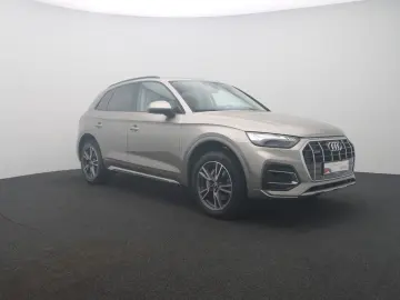 Q5 40 TDI quattro . Matrix Navi ACC HuD Pano