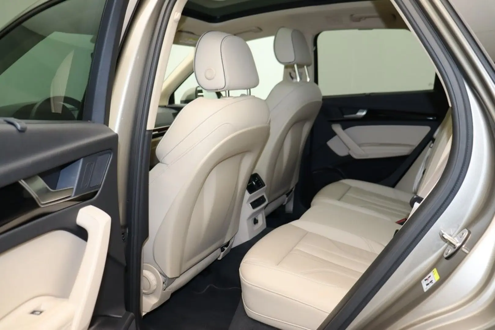 Q5 40 TDI quattro . Matrix Navi ACC HuD Pano