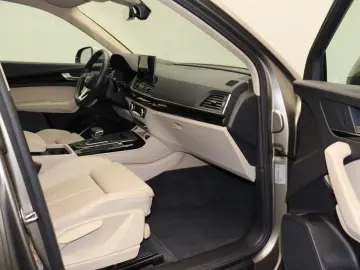 Q5 40 TDI quattro . Matrix Navi ACC HuD Pano