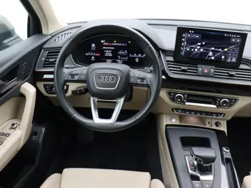 Q5 40 TDI quattro . Matrix Navi ACC HuD Pano
