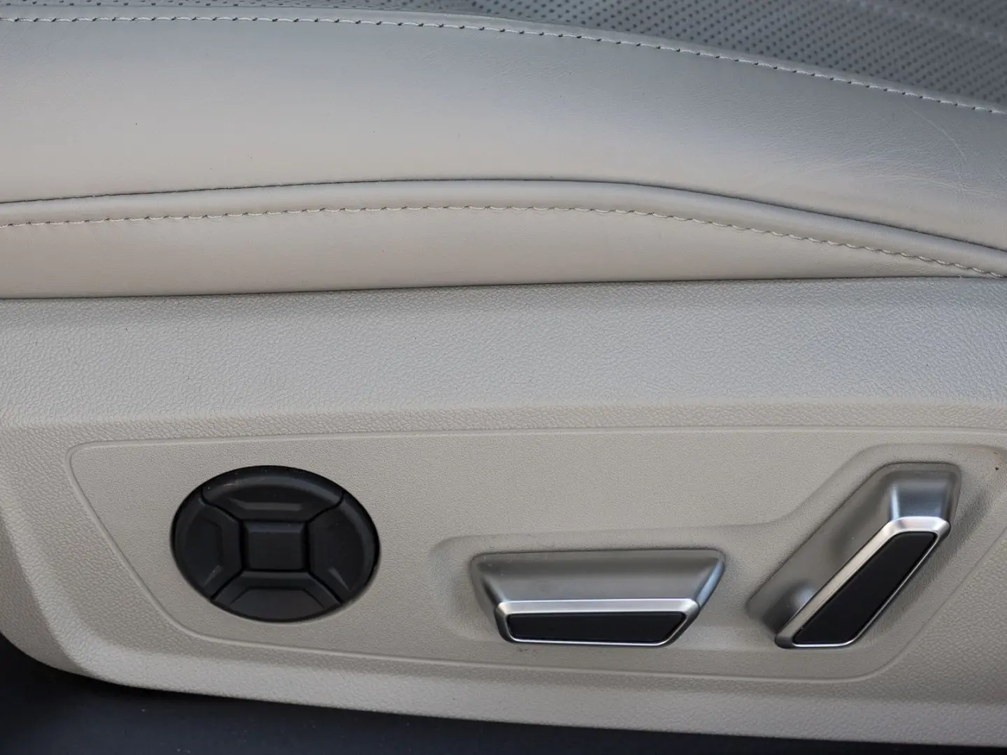 A6 Avant 45 TDI Q SPORT LM19 KAMERA NAVI+ BuO ST