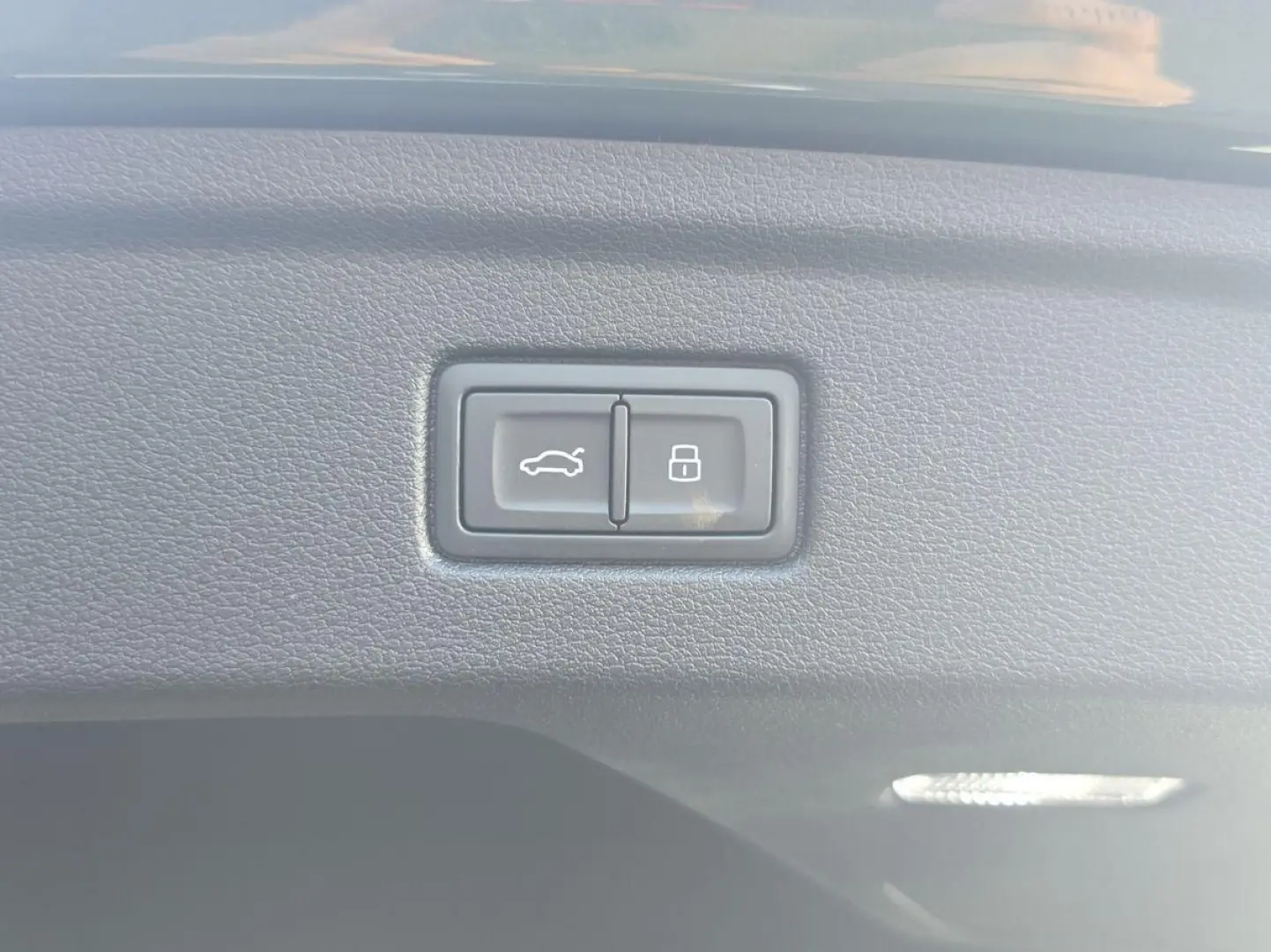 A5 40 TFSI qua S-line B&O  R-KAM LEDER MATRIX NA