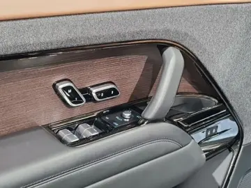 Range Rover Sport D300 Dynamic SE