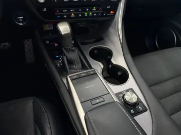 RX 450h AWD *LED*PANO*ACC*AHK*360°*HUD*MFL*MMRY