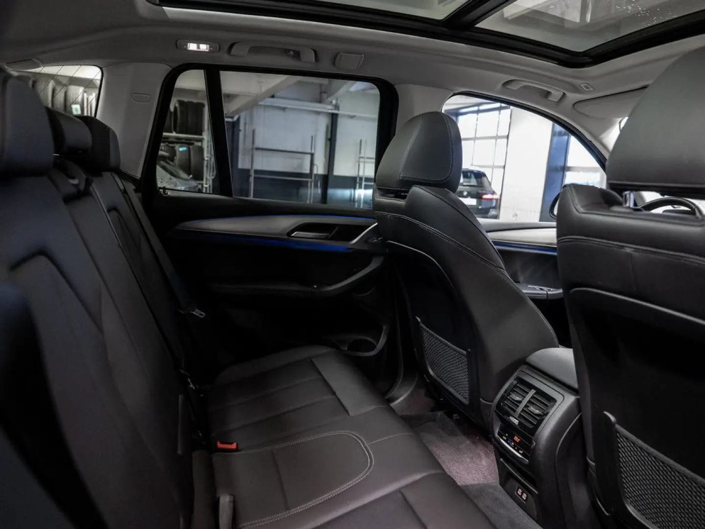 X3 xDrive 30e FACEL. PANO HUD 360  LED W-LAN SHZ