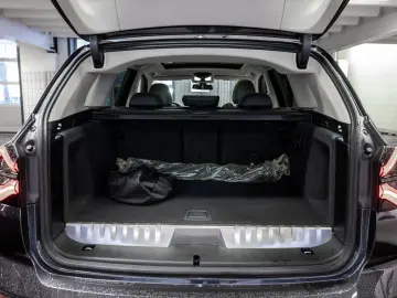 X3 xDrive 30e FACEL. PANO HUD 360  LED W-LAN SHZ