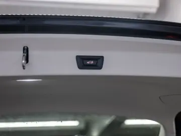 X3 xDrive 30e FACEL. PANO HUD 360  LED W-LAN SHZ