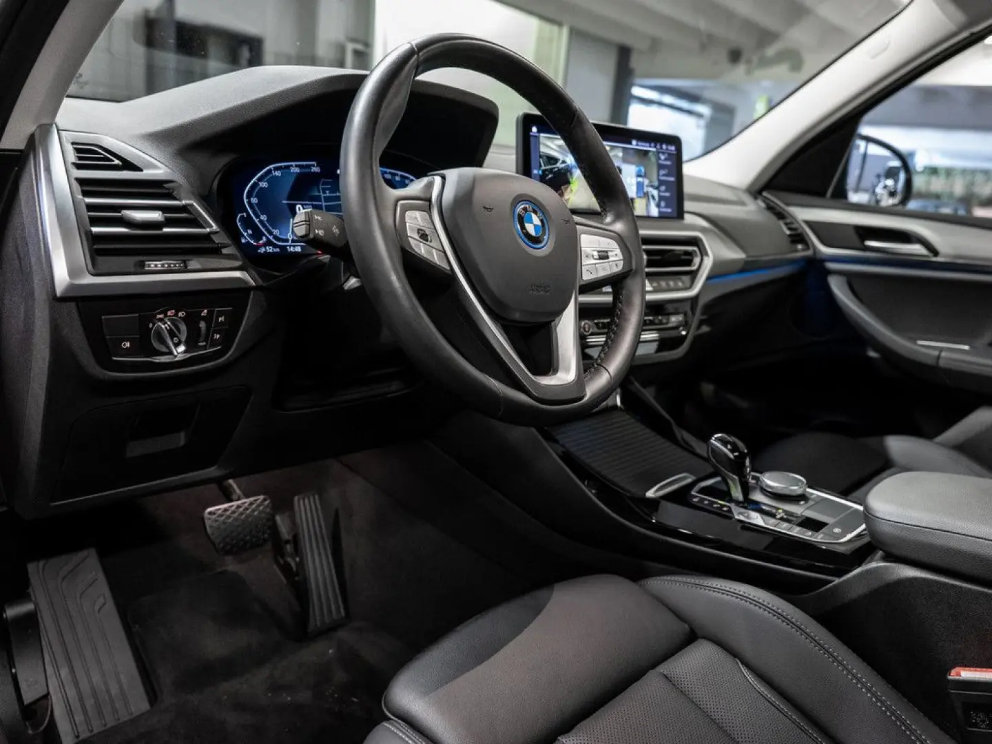 X3 xDrive 30e FACEL. PANO HUD 360  LED W-LAN SHZ