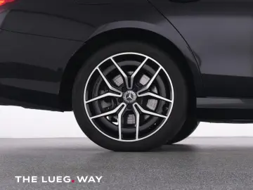 E 300 e 4M AMG+Pano+AHK+Sound+Dist+360+LED+Night