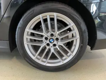 520 d xDrive StandHZG Sommer19'' ICONIC Sitzbelü