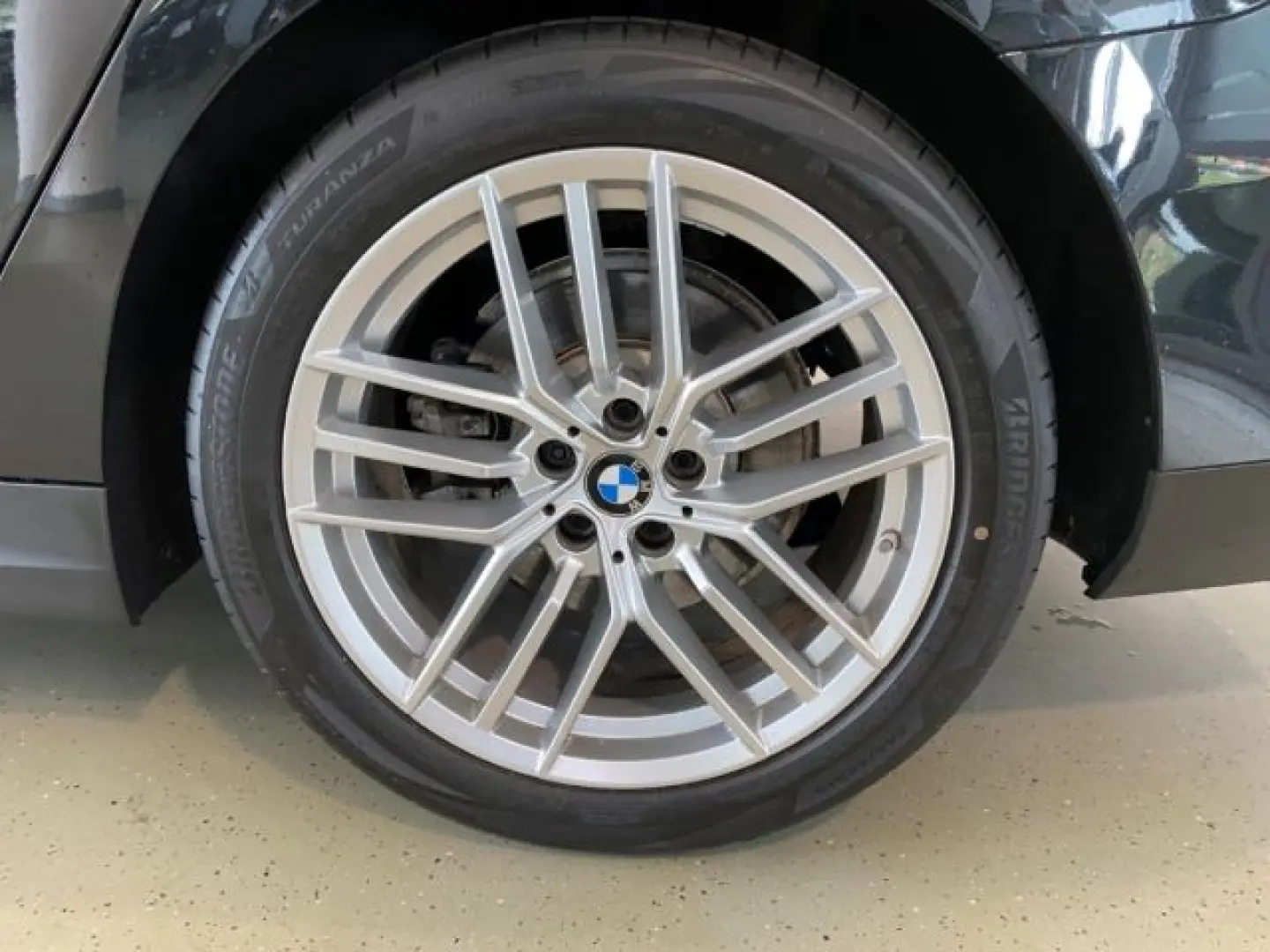 520 d xDrive StandHZG Sommer19'' ICONIC Sitzbelü