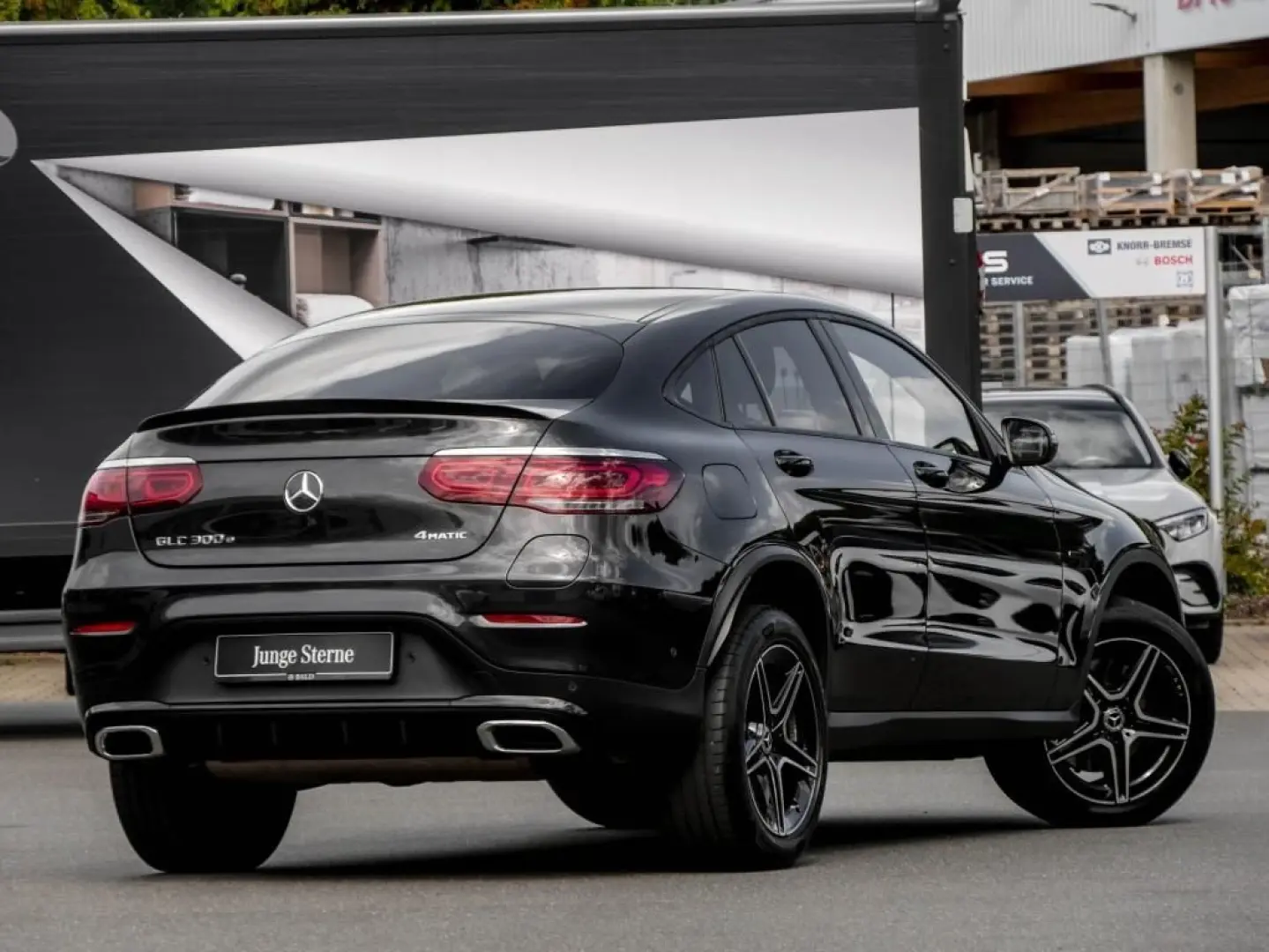 GLC 300 e 4MATIC Coupé  AMG MBUX Wide SHD Night