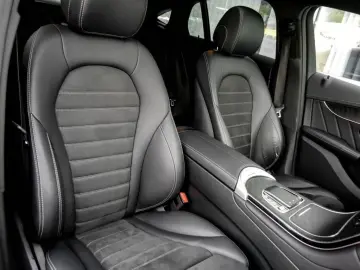 GLC 300 e 4MATIC Coupé  AMG MBUX Wide SHD Night