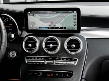 GLC 300 e 4MATIC Coupé  AMG MBUX Wide SHD Night