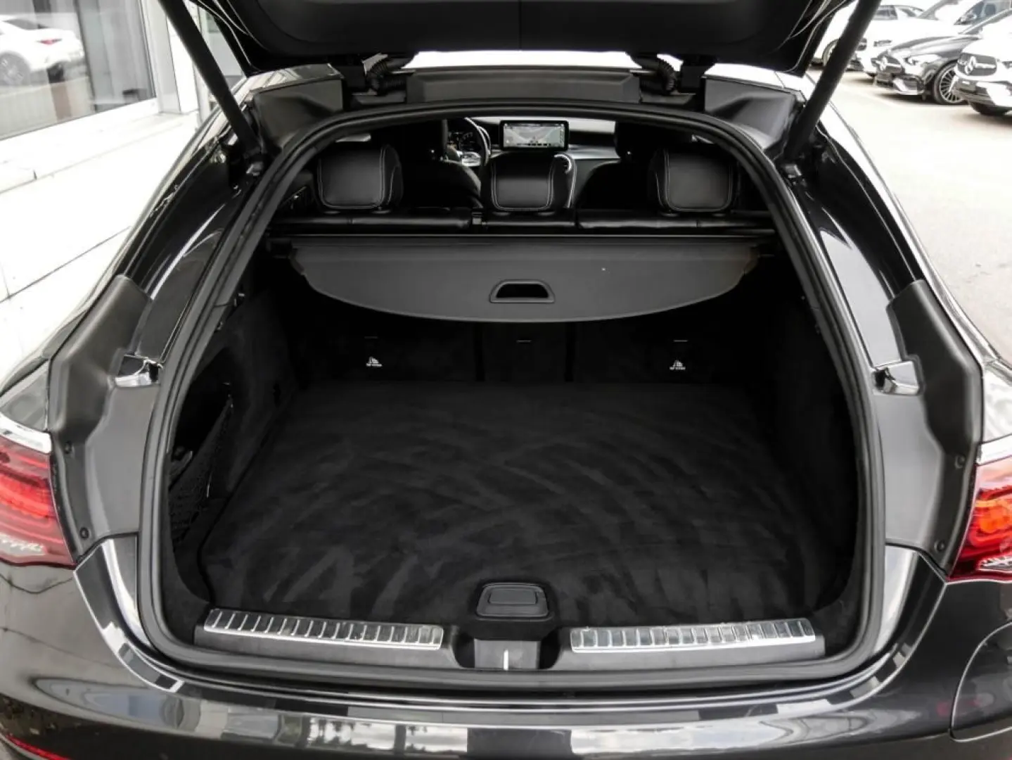 GLC 300 e 4MATIC Coupé  AMG MBUX Wide SHD Night