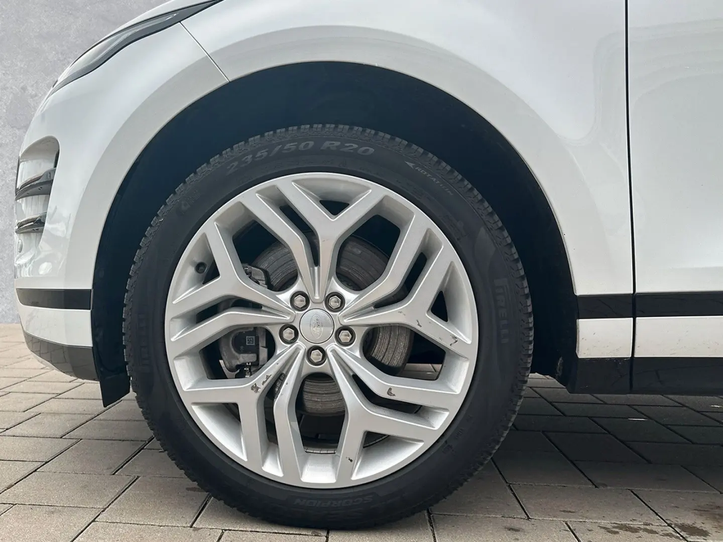 Range Rover Evoque D165 AWD R-Dynamic SE ACC