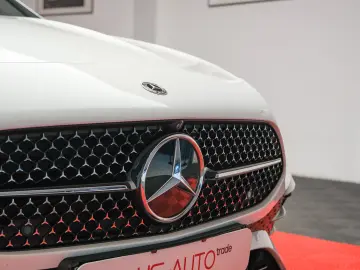 MERCEDES-BENZ A180 - AMG LINE