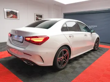 MERCEDES-BENZ A180 - AMG LINE