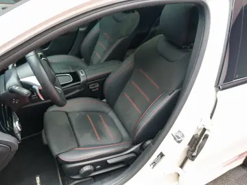 MERCEDES-BENZ A180 - AMG LINE