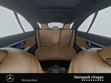 E 300 de T 4M AMG Pano+Distro+AHK+HuD+AIRMATIC+