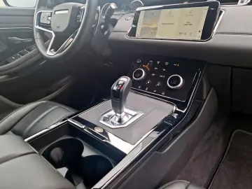 Range Rover Evoque P200 R-Dynamic SE