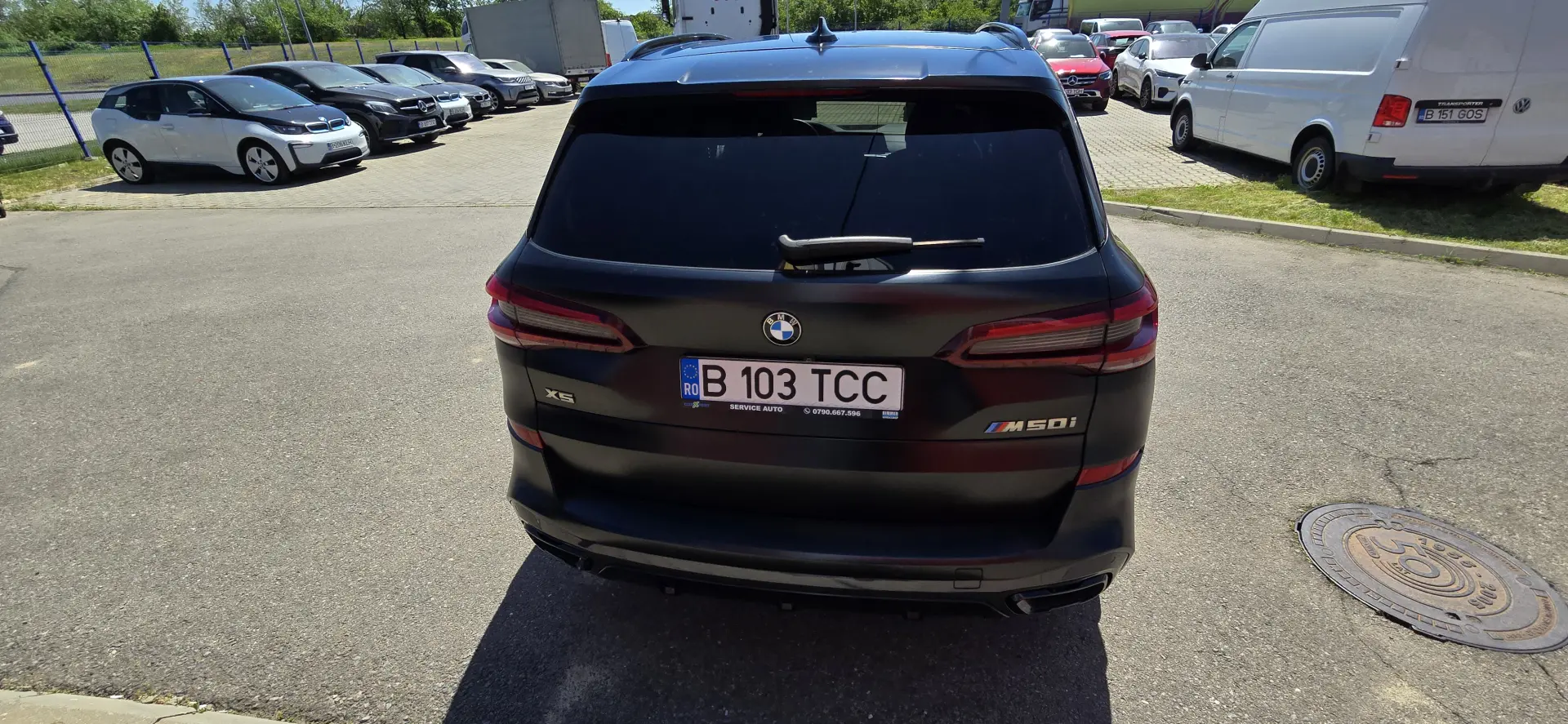 BMW X5 M50i