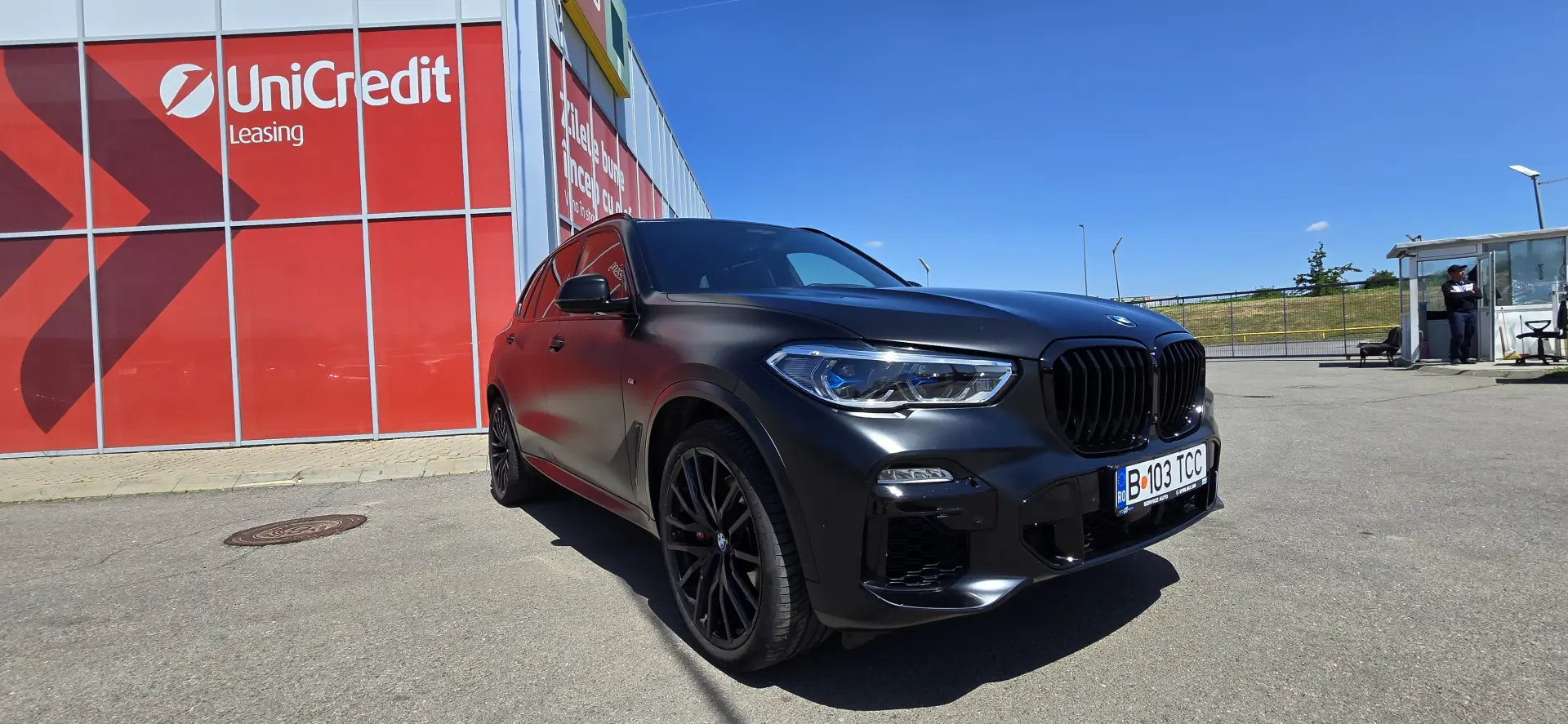 BMW X5 M50i