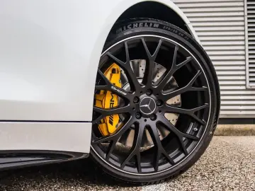 SL 63 AMG SL automatik 4MATIC+ | MANUFAKTUR |