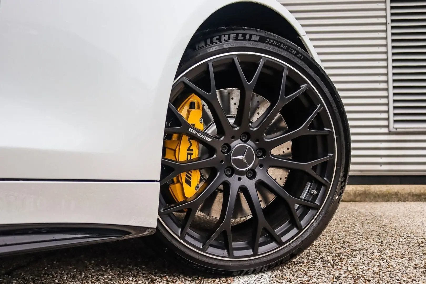 SL 63 AMG SL automatik 4MATIC+ | MANUFAKTUR |