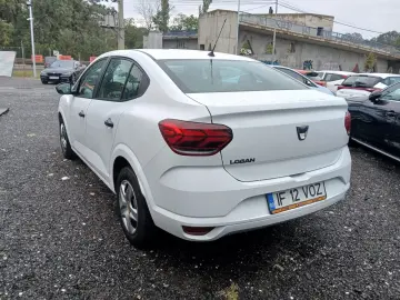 Dacia Logan TCe 90 Essential