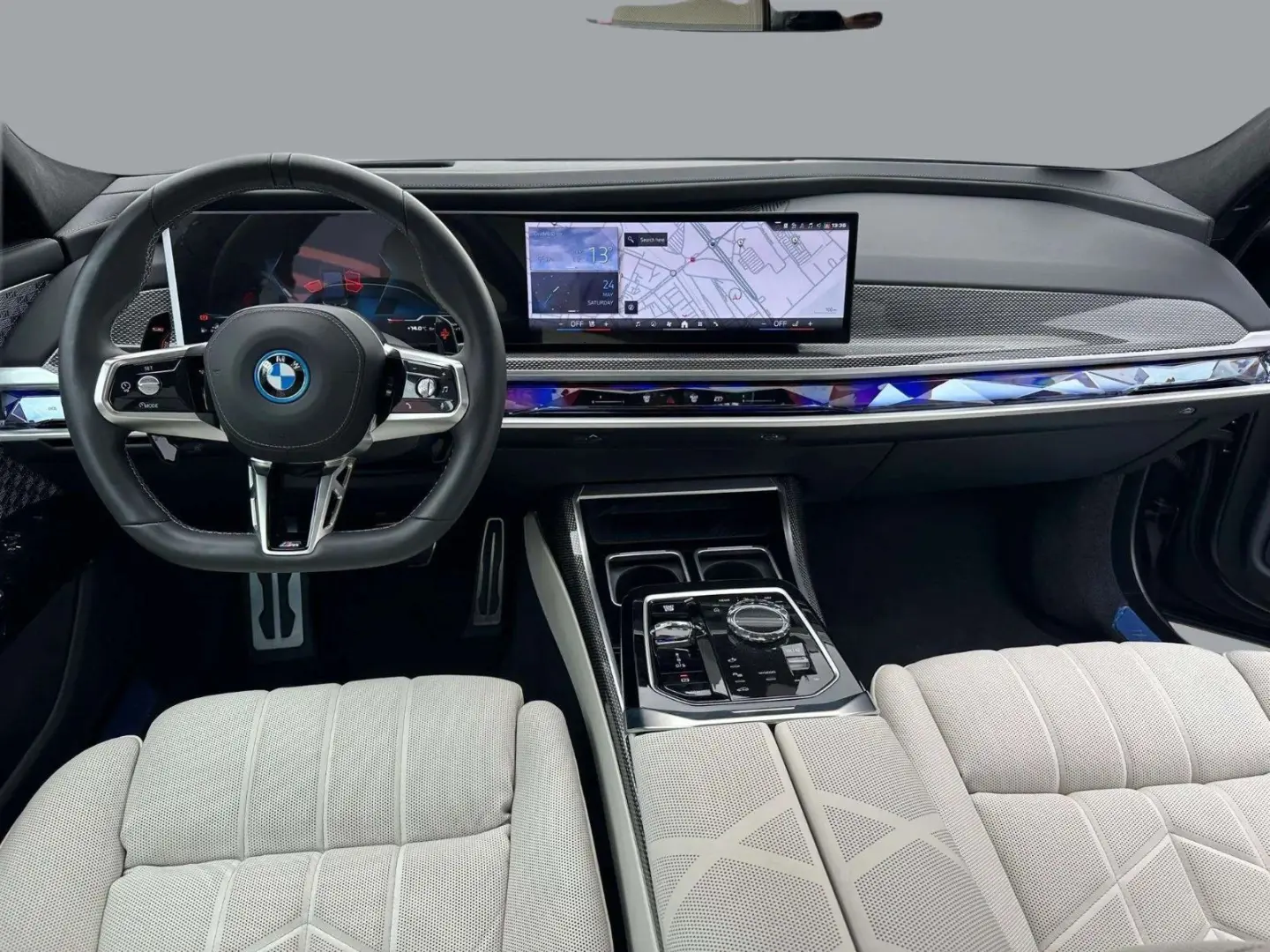 7 Lim M 760 e xDrive*Fond*Sky*B&W