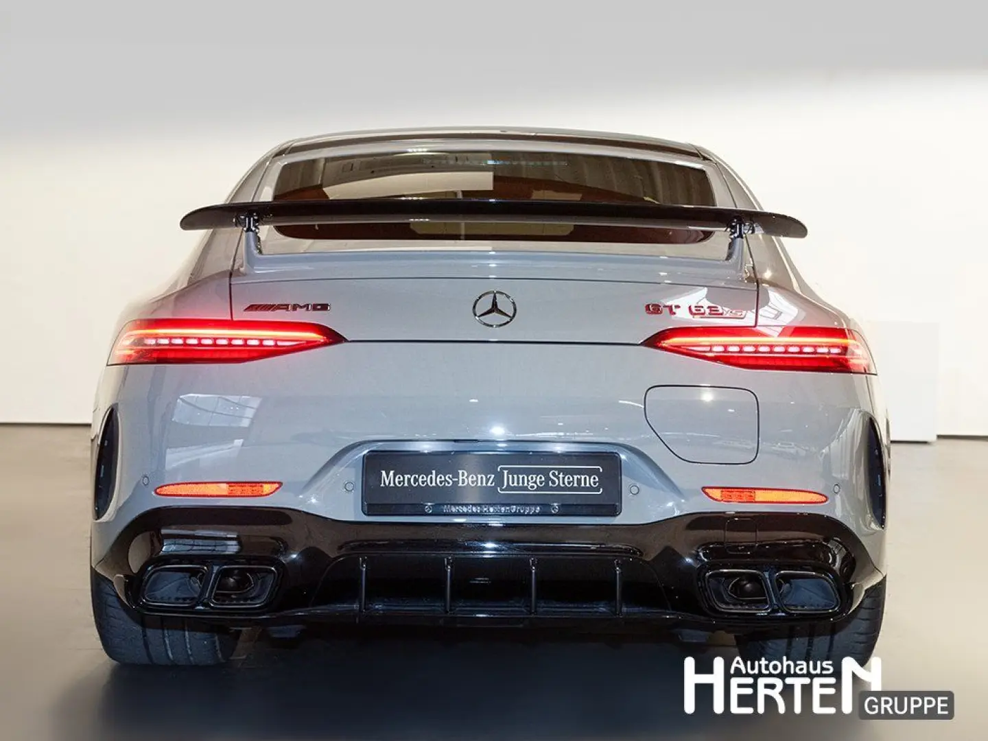Mercedes-AMG GT 63 S E Performance+PANO+AEROD.