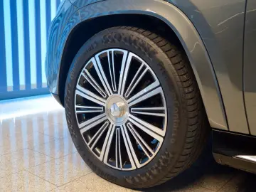 GLS 600  4MATIC Mercedes-Maybach / First Class F