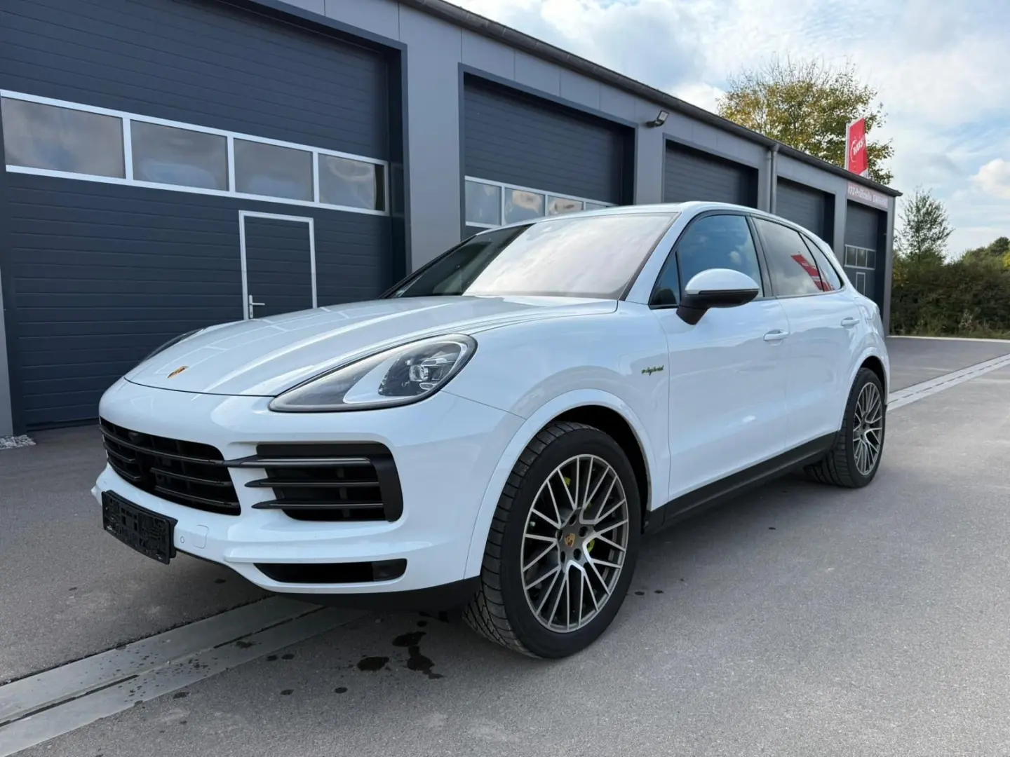 Cayenne E-Hybrid Platinum Edition+AHK+Pano+Alu21