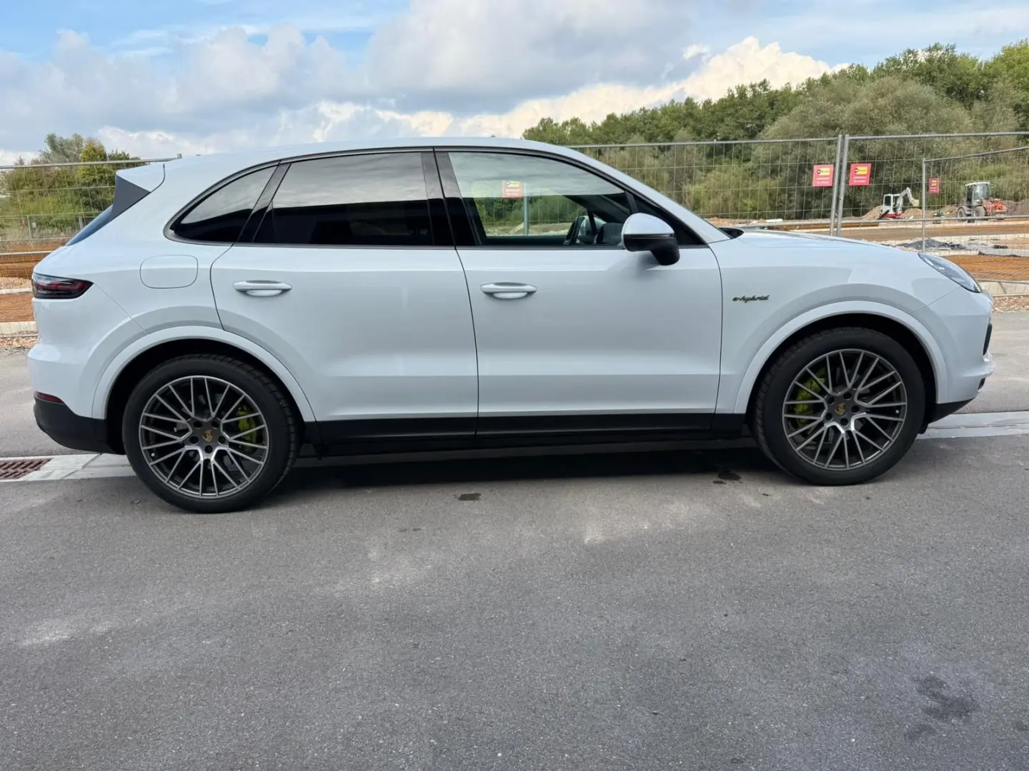 Cayenne E-Hybrid Platinum Edition+AHK+Pano+Alu21