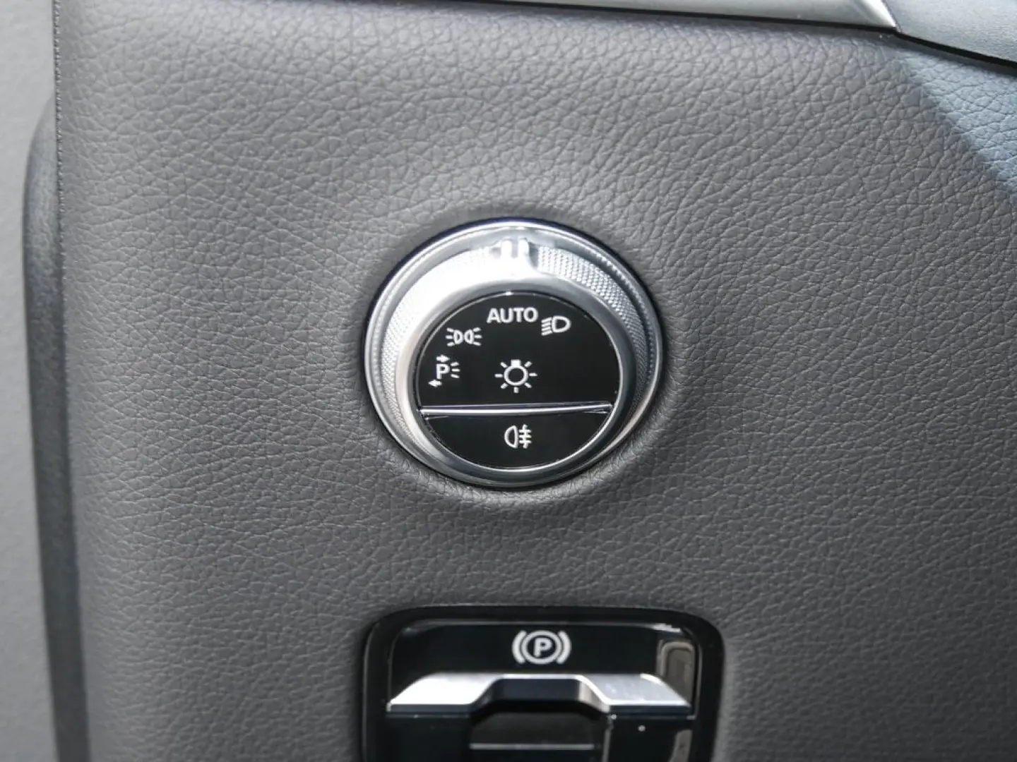 GLC 200 4M |AMG|NIGHT|KAM|DISTR|LED|NAVI|Leder