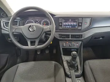 VW Polo PoloTrendline 1.0 4 usi