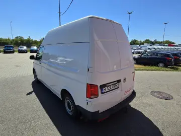 VW Transporter, inclusiv echipare rafturi Sortimo
