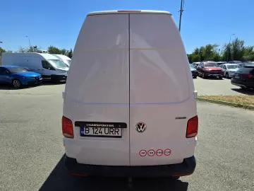 VW Transporter, inclusiv echipare rafturi Sortimo