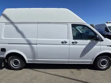 VW Transporter, inclusiv echipare rafturi Sortimo