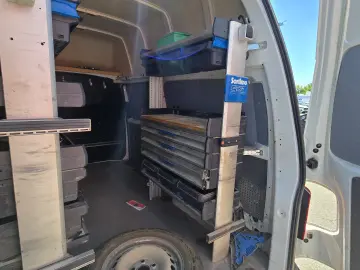 VW Transporter, inclusiv echipare rafturi Sortimo
