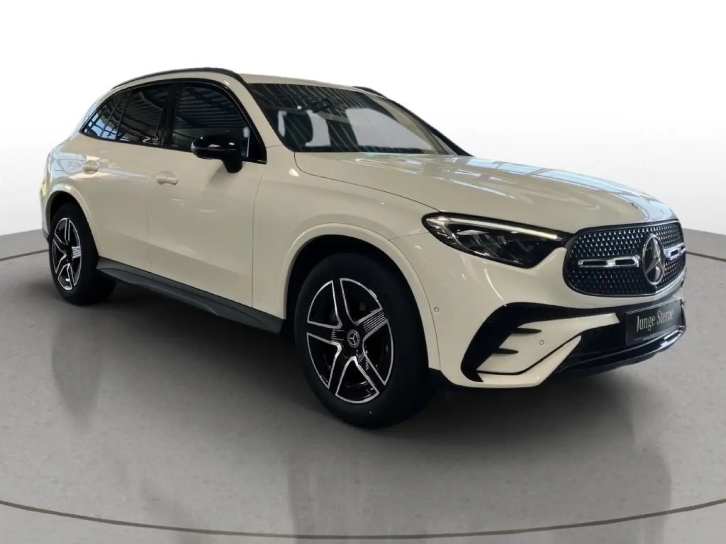 GLC 200 4M AMG-Line+Night+AHK+DISTRONIC+MBUX+LED