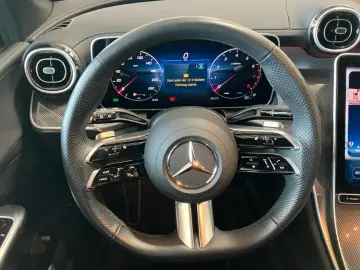 GLC 200 4M AMG-Line+Night+AHK+DISTRONIC+MBUX+LED