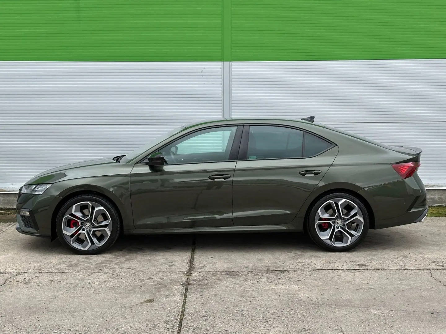 Skoda Octavia RS 245PS  DSG Head-Up KAMERA DCC LM19