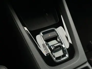 Skoda Octavia RS 245PS  DSG Head-Up KAMERA DCC LM19