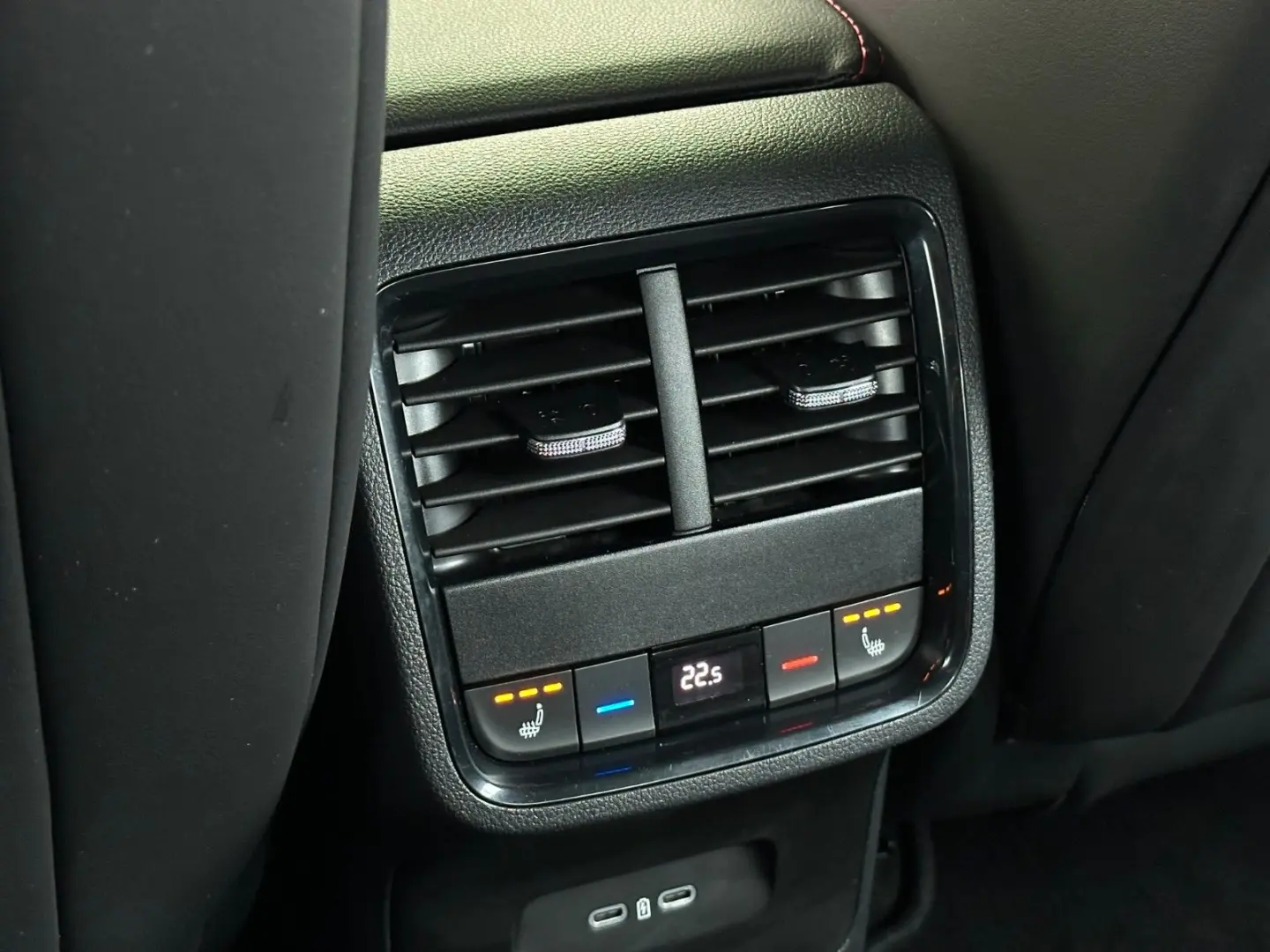 Skoda Octavia RS 245PS  DSG Head-Up KAMERA DCC LM19