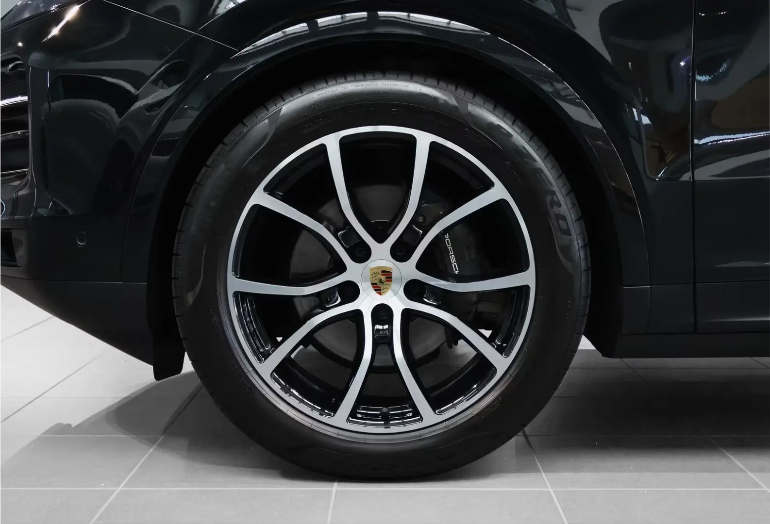 Porsche Cayenne Pano;BOSE;ACC;Luft;14-Wege Sitze