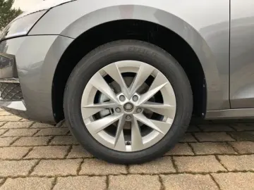 Skoda Octavia Lim. Selection Navi SmartLink Kamera