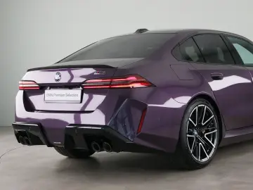 M5 Sedan